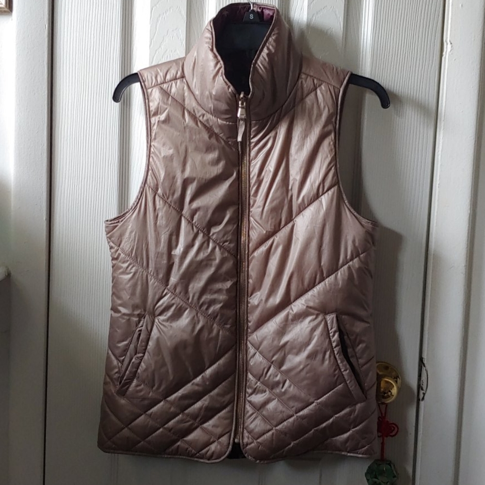 Ladies Puffer Vest by Kensie